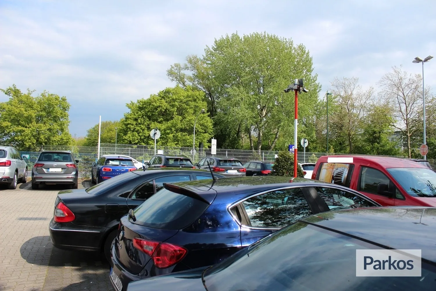 Düsseldorf Airport Parking Terminal A: Park & Walk