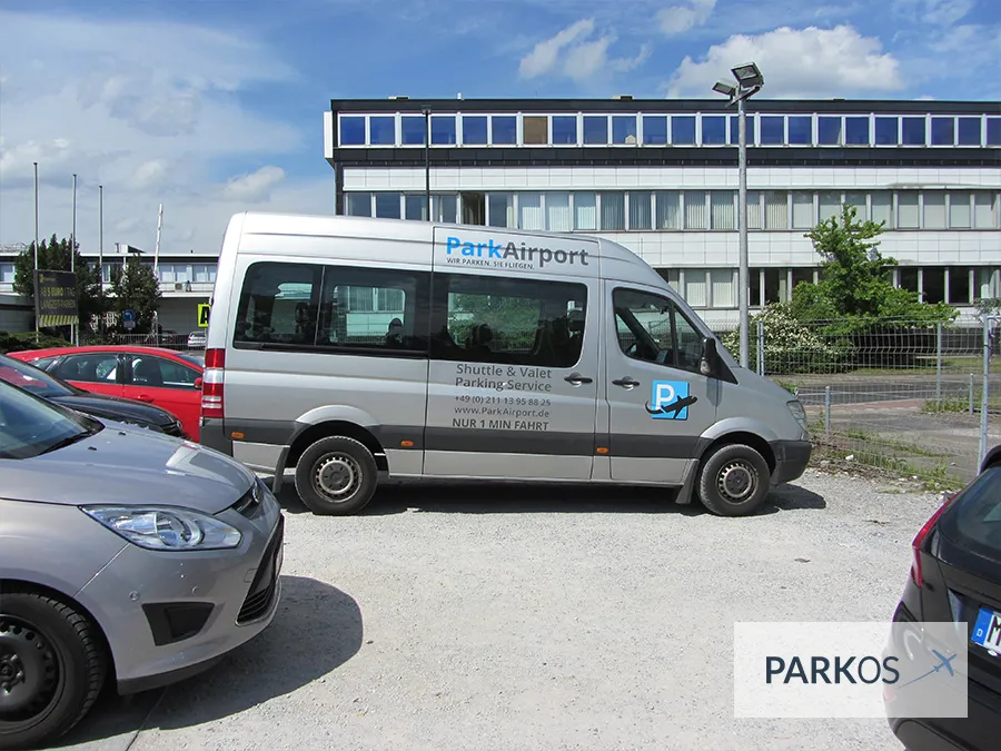 Flughafen Düsseldorf Terminal C Parken: Shuttle Service